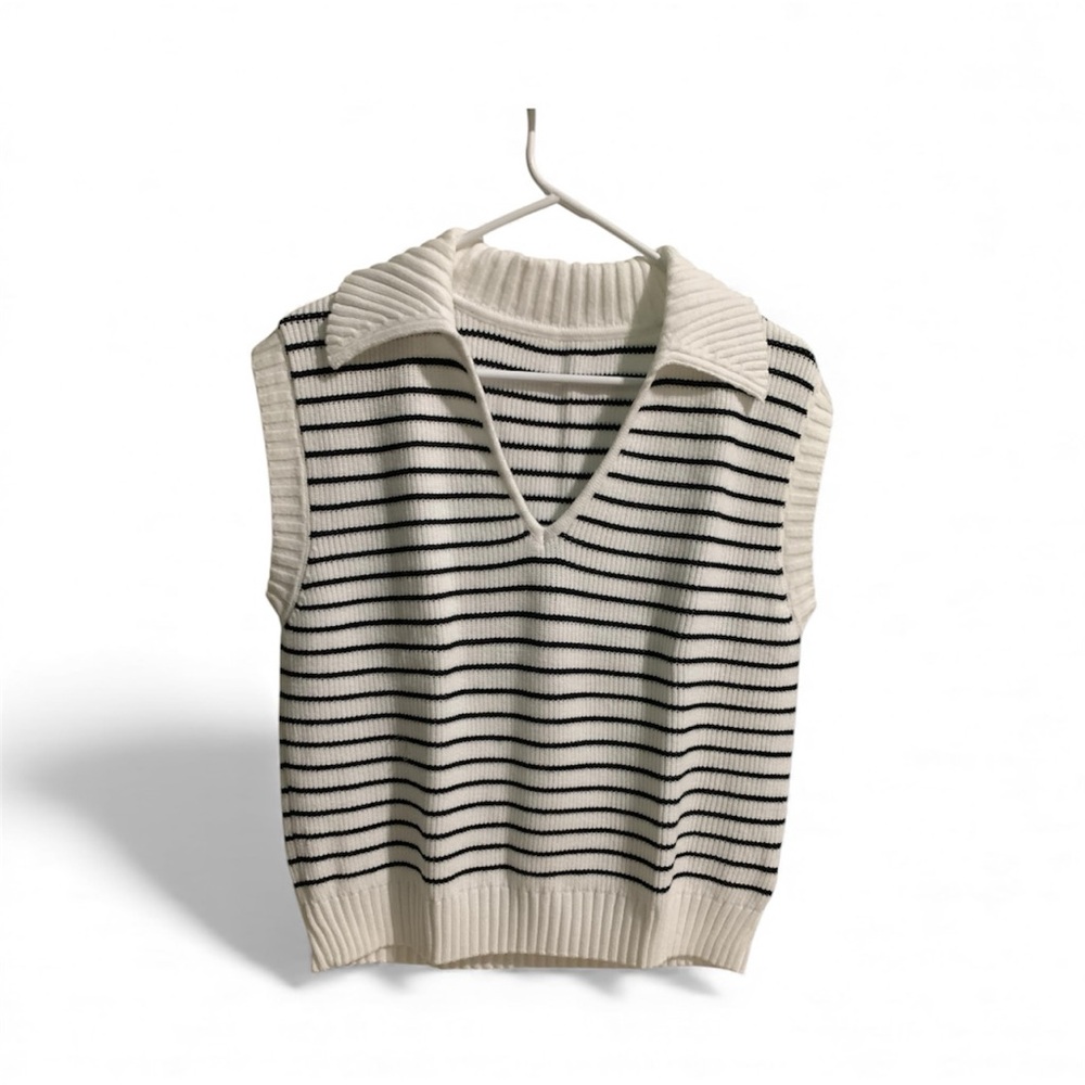 Classic V-Neck Striped Sweater Vest - Black and White